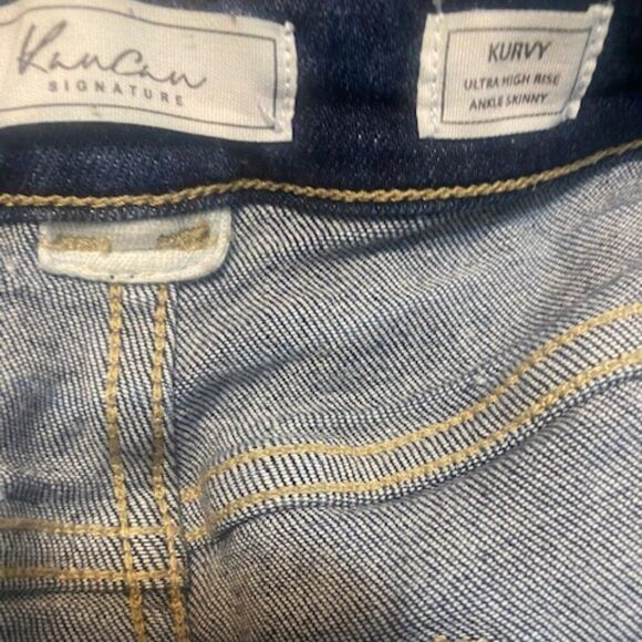 KanCan Estilo distressed Kurvy Ultra High-Rise Ankle skinny, size 32 - Picture 3 of 4